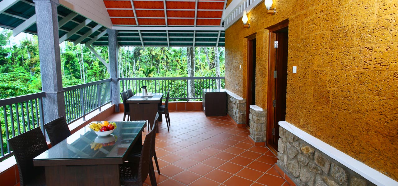 Field View Estate Bungalow Banner